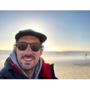 Gwilym Lee Instagram - New Year’s Resolution….spend more days at the coast. Happy New Year everyone (can I still say that on 6th??) 

Also - loving the new shades @jimmyfairly 🙏 @jayhines_