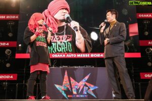 HAN-KUN Instagram - 大阪オートメッセ2024

めちゃくちゃ熱かった！

カスタマイズエリア
集まってくれた皆も
最高だったし
イベント自体の歴史も含めて
ハンパねぇでした

FM802の皆さん
ご丁寧に
ありがとうございました

大阪また帰ってくるよ
次は4月20日
服部緑地野外音楽堂でワンマンライブ

皆んな遊んで！！

Photo by 田浦ボン さん