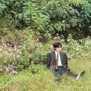 Ha Hyun Sang Instagram - 요즘에는 아침에 일어나서 낮에 운동을 다닌다 
내가 이런 날이 올 줄이야 
이제 연말이다 또 한 해가 간다