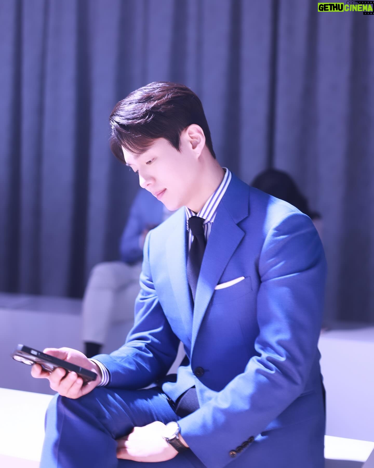 Ha Jun - 36.6K Likes - 아싸~ 허락받았다~!~!~!~!
#효심이네각자도생
#liveyourownlife