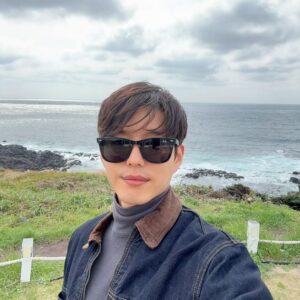 Ha Jun Instagram - 제주도~❤️ 

#제주도 #해일리풀앤스파