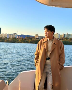 Ha Seok-jin Instagram - 유난히 짧은🍂🍁
