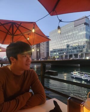 Ha Seok-jin Instagram - 유난히 짧은🍂🍁
