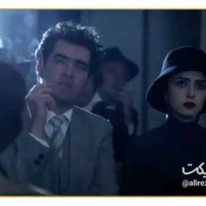 Habib Rezaei Instagram - بازیگری و سینما همچنان برای صاحب این قلم جزو ناب ترین پناهگاه های امنی است که می توان هر بار از هجوم‌وهجمه بی امان روزگار،گریز زد و بدان امید بست و دمی جان را به آن سپرد...تا آرام گیرد... همین. *ساخت‌ویدئو: @alirezaajafarzadeh 👌🏽 *صدا: @saberabar 
متن: بخشی از فیلم “اینجا بدون من”.