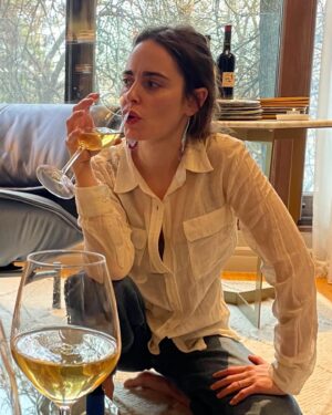 Hadas Yaron Instagram - Romanian life 
games food drinks dance sleep but mostly the best people that I love so so much. 
🥂👨‍👩‍👧‍👦💞🌎✨
