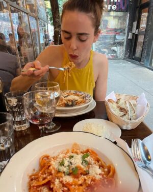 Hadas Yaron Instagram - if we didn’t post anything from nyc, were we ever really in nyc?
🗽