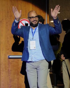 Hadj Ali Menad Instagram - Super événement fin 2022 avec @himysu_ieseg @ieseg_school @code_acting_studio #acting #comedia #concours