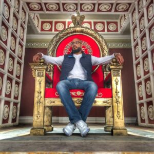 Hadj Ali Menad Instagram - @sultan_achour_officiel #trone #roi #decor #tournage #cinematic #series #acting