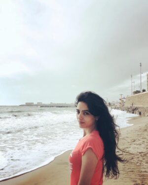 Hafsia Herzi Instagram - #playa #cadiz #therhythmsection #movie 🎥