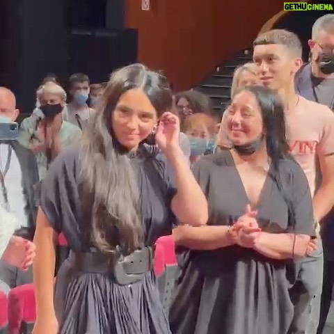 Hafsia Herzi - 1.3K Likes - #2021 Après la première projection internationale de mon second long métrage #bonnemere au @festivaldecannes #uncertainregard quelques jours après le film remporté le prix d’ensemble 🎬 Merci à @saidbensaid66 @albane.cleret @brunosialelli @morgandesteur @lanvinofficial 🌷