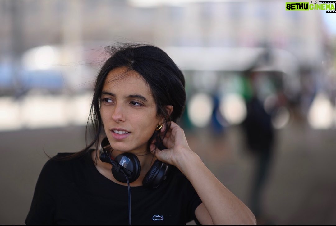 Hafsia Herzi - 4.8K Likes - Sur le tournage de #bonnemere produit par @saidbensaid66 sortie en 2021 🎬