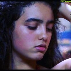 Hafsia Herzi - 1.4K Likes - Premiers pas au cinema 🙈11 ans déjà mais l'impression que c'était hier 😊#lagraineetlemulet #bellydance 💕
