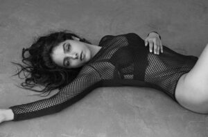 Hafsia Herzi Instagram - #picture @sylviecastioni #body @palomacasile #stylism @fanelie_patras @genesetalents 🌷