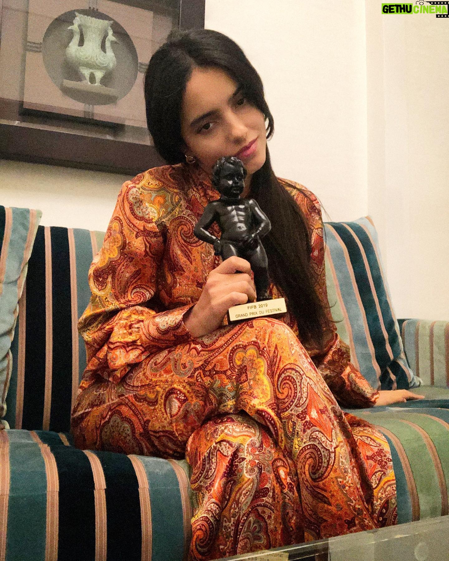 Hafsia Herzi - 4.2K Likes - Grand prix pour #tumeritesunamour au @fifb.official à Bruxelles un grand merci au festival et au jury 🎞💕merci @oudparis @patricia_bitton