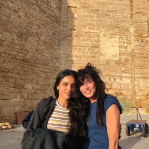 Hafsia Herzi Instagram - Avec @reedmorano 💕#director #therythmsection #movie #cinema #prochainement 🎬 @blakelively @tbarhom