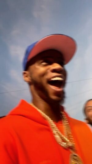 Hakan Hassan Instagram - “When the legend @papoose says he didn’t kno I was the bossman from the @thebignarstieshow that means I did my job properly 🙌🏼 I love making my brothers laugh always have always will big up to @bignarstie always biggin man up and my bro @stevothemadman always supporting #love #peace #laughter big boy @papoose you kno! 🔥