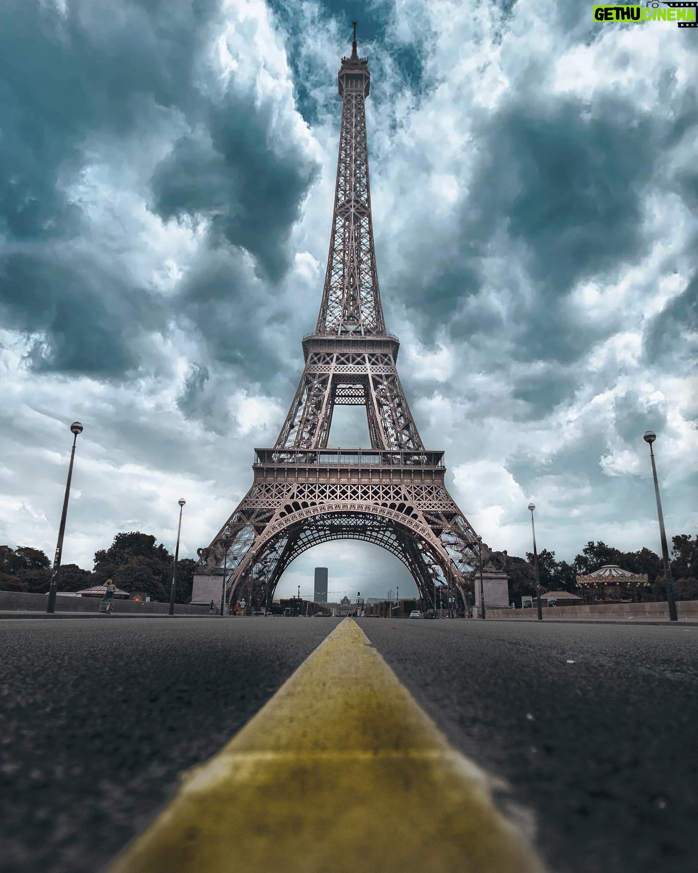 Hakan Ka - 1.6K Likes - Paris 2017 - Bir sonraki ziyaret 2021 🙂🙏🏻