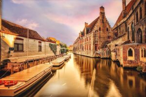 Hakan Ka Instagram - BRugge🚀 en sevdiğim fotoğraflarımdan 😊✌🏻