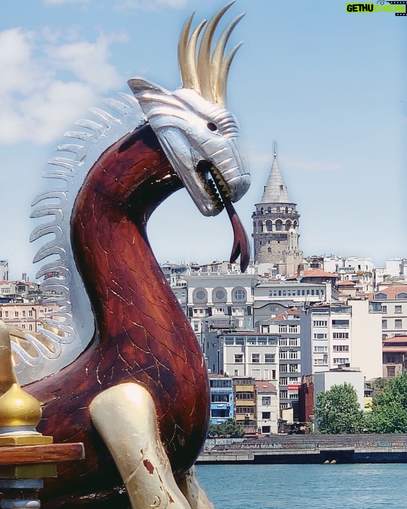Hakan Ka - 1.9K Likes - Yerler...
#balıkekmek #eminönü #i̇stanbul #turkiye #evdekal #evdekaltürkiye #stayhome