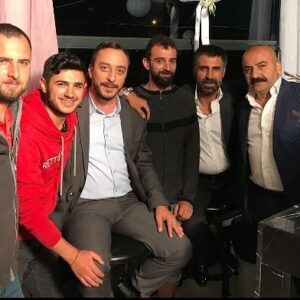 Hakan Karsak Instagram - Güzel dostlar,emektarlar..
Salıya hazırlanıyoruz.
#edho @edho @ahmetaksumusic @tattoartistanbul  @omerkurtofficial58  @polatfeyyaz123