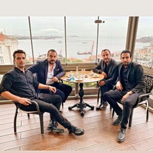 Hakan Karsak Instagram - Güzel dostlar...
@yalcinhafizoglu @emirbenderlioglu @ali_yerlikaya