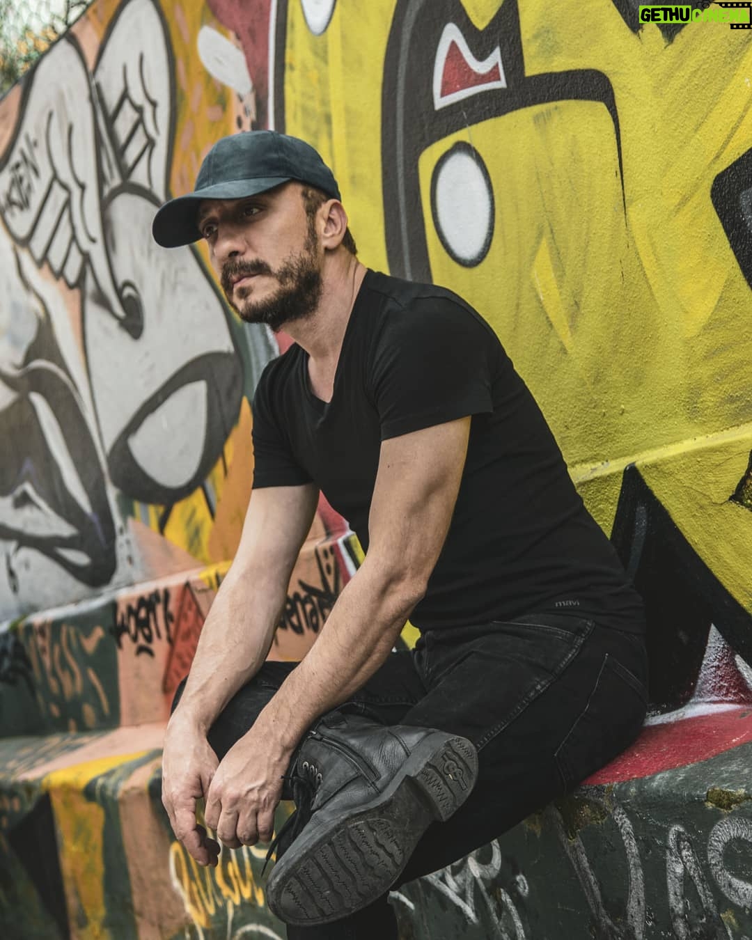 Hakan Karsak - 3.4K Likes - @lenagulecphoto
