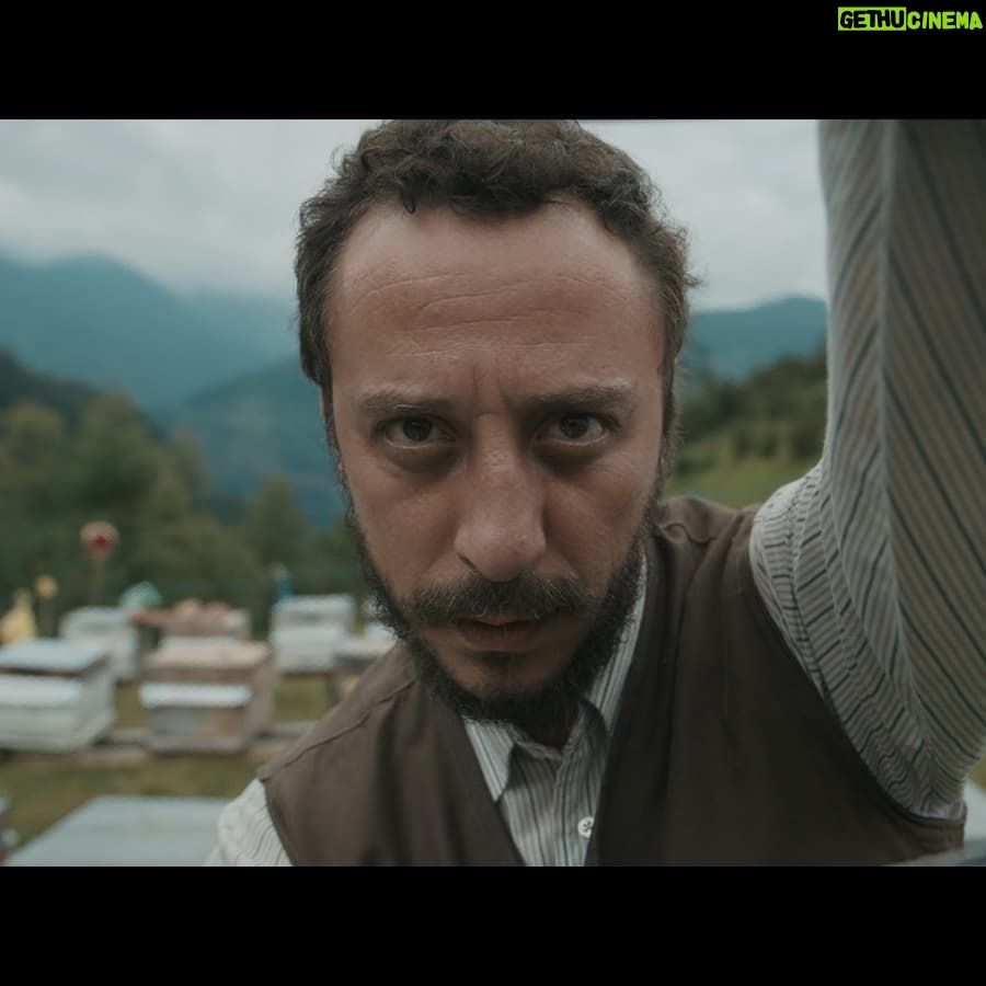 Hakan Karsak - 2.6K Likes - Kovan filmi ile Adana altın koza film festivalindeyiz.Emeği geçen tüm dostlara teşekkürler.
@eylemkaftan @meryemuzerlimeryem @duman_feyyaz @burcusalihoglu @serdarunluturk.dop @rabia_kip @canolbalkaya @mustafa_karadeniz_cinar @adanaaltinkozaff @erdinko @cclandestino @arzugamzemenajerlik @zeynepoyukpr@kovanfilmofficial