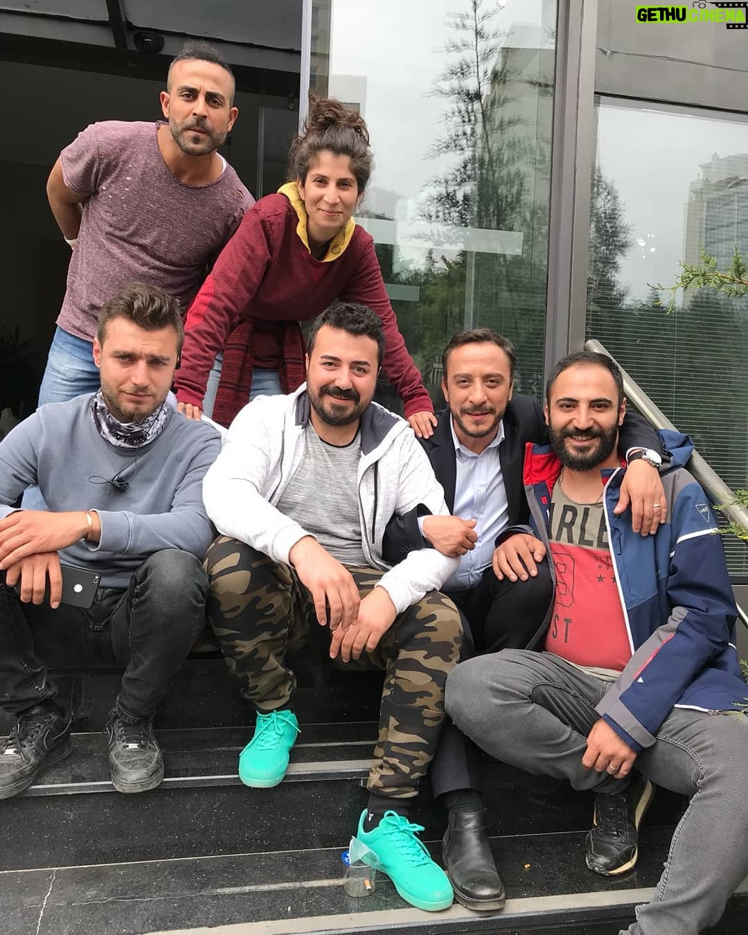 Hakan Karsak - 2.2K Likes - @EDHO....
Can emektarların küçük bir kısmı..
@gokhan.kork @unzileborcekli @ozergalip @recepaydinnnn ve @cetin.demirell