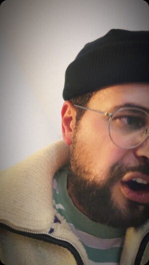 Hakim Jemili Instagram - Parlons français ! 
Le véritable problème pour eux c’est les arabes , les noirs et les musulmans de ce pays . 

Ps: Quant à ceux qui disent « moi je vote RN on a jamais essayé » On parle de l’avenir de nos enfants , pas d’un pantalon