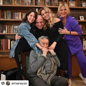 Haldun Dormen Instagram - #Repost @armanayse with @use.repost
・・・
Sevince ısıranlar ya diş sıkanlar elini kaldırsın 😂🙈
@haldundormen @omerdormen @yasemindormen @alyadormen 👆👆👆