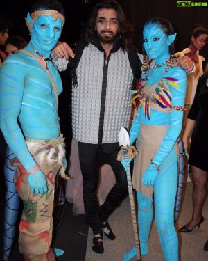Halil İbrahim Demirkıran Instagram - Koreograf : @ferhanaral 
Tasarım : @kariyeregitim 
#popart #makeup #fashion #istanbul #halildemirkıran