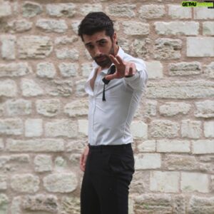 Halil İbrahim Demirkıran Instagram - Shooting…. . . . . .  Etkinlik :  Photographer : @onuryasinterzii .  #model #actor #halildemirkıran #istanbul #turkey #modeling #abd #california #beverlyhills #modelofmodels