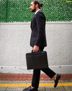 Halil İbrahim Demirkıran Instagram - Business suit shooting . 
#halildemirkıran #shooting #modelmanagement