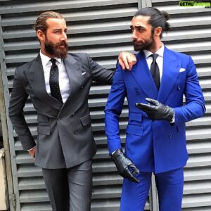 Halil İbrahim Demirkıran Instagram - Tasarım 
Fotoğraf : tolgan 
#ünaltaylı #suit #istanbul