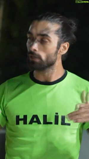 Halil İbrahim Demirkıran Instagram - Sürekli bahane üretiyorlar. Bu akşam 20:00 SAVAŞ ŞEHRİ YOUTUBE kanalında heyecan ve adrenalin dolu erzak-teçhizat oyunu #savaşşehri #yarışma #airsoft #operasyon41 #operasyontürkiye #doganayoguz #ibrahimyılmaz #ülkerergün #ismailbaki #aliocak #hazalatabek #halildemirkıran #buseaydın #elifaltan #ceylangökdemir #ayşeecer #gülistanturan #rojinkarakan #bülentsakman #hasanyalnızoğlu #bekirgündoğdu #olkansoycan #doğankaraoğlu #furkanerdoğan #netd #reels #shorts #youtube #önderakgün #cenkçankaya