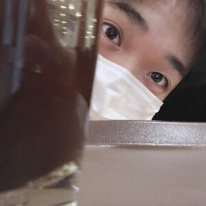Ham Seong-min Instagram - 흐허 마스크쓰면 숨이안쉬어져서 멀미나요 ㅠ후..
그래두 모두모두 마스크 착용해요!!!!
#마스크 #답답 #코로나 #후