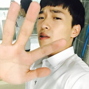 Ham Seong-min Instagram - #드라마 #복수노트 #촬영 하면서 찍은 사진이에요ㅎㅎ
(약속 지켰어요!!ㅎㅎㅎ헤) 셀카도 있지만 컨셉샷이에요!.... #ㅠㅠ
#로몬이 #강민 #함성민 #셀카 #셀스타그램 #헤헤 #selfie