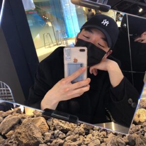 Ham Seong-min Instagram - 🌖