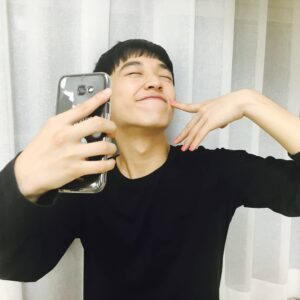Ham Seong-min Instagram - #드라마 #복수노트 #촬영 하면서 찍은 사진이에요ㅎㅎ
(약속 지켰어요!!ㅎㅎㅎ헤) 셀카도 있지만 컨셉샷이에요!.... #ㅠㅠ
#로몬이 #강민 #함성민 #셀카 #셀스타그램 #헤헤 #selfie