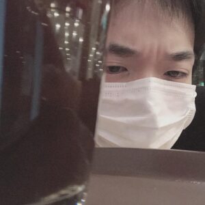 Ham Seong-min Instagram - 흐허 마스크쓰면 숨이안쉬어져서 멀미나요 ㅠ후..
그래두 모두모두 마스크 착용해요!!!!
#마스크 #답답 #코로나 #후