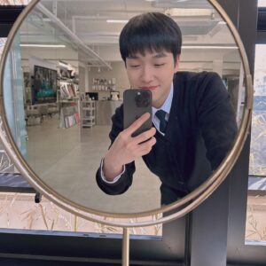 Ham Seong-min Instagram - 잠깐이였지만ㅠ 오리진 식구와 함께 촬영해서  햄볶았다😚

#origin #노멀샵