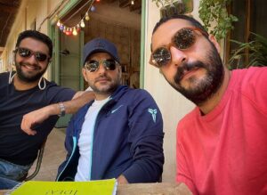 Hamed Komaily Instagram - ...
احسان و ایمان
تولدتون مبارک ✨
👊🏽
#bro