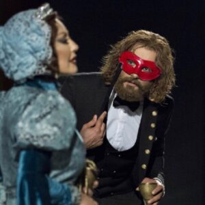 Hamed Komaily Instagram - .
روز جهانی تاتر 
 نمایش ریچارد سوم
.
#Richard #theatre #worldtheatreday 
#کارگردان #حمیدرضانعیمی
عکس #مصطفی_قاهری 
#نمایش #تاتر #ریچارد_سوم
@shaghayeghfarahani
#hamedkomaily 
#حامد_کمیلی