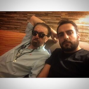 Hamed Komaily Instagram - ...
بعضي از ادما خيلي وجود دارن
ناصرخان چشم اذر از اون ادمهاست

#composer #nasercheshmazar #music 
#ناصرچشم_آذر