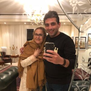 Hamid Goudarzi Instagram - شب تولدم با مهربونترين مادر دنيا