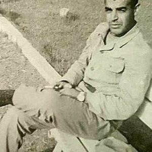 Hamid Lolaei Instagram - دیروز
عکس با بچه‌های مدرسه گروه تاتر