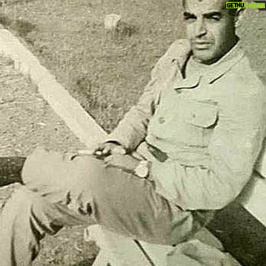 Hamid Lolaei - 23.8K Likes - دیروز
عکس با بچههای مدرسه گروه تاتر