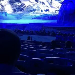 Hamid Lolaei Instagram - ادم باور می کنه گرگها در سالن هستند

👌
بنظر تاتر موزیکال هست 
مکان ...اطلاع ندارم