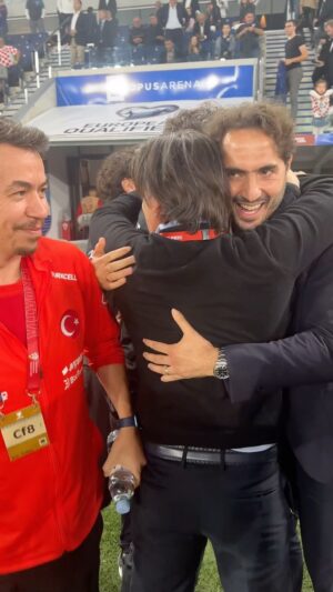 Hamit Altıntop Instagram - 🇹🇷 #BizimÇocuklar