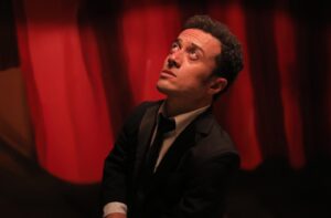 Hamza Yazıcı Instagram - 📸 @aykut  Kuşlara takılıp gidiyor aklım. - Cahit Zarifoğlu